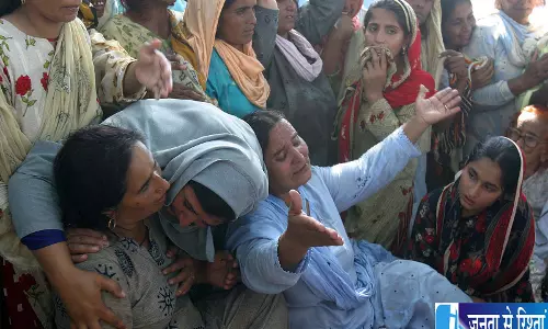 पाकिस्तान में जबरन शादी और धार्मिक उत्पीड़न के मामले रिपोर्ट ने बढ़ाई चिंता पाकिस्तान में जबरन शादी और धार्मिक उत्पीड़न के मामले रिपोर्ट ने बढ़ाई चिंता