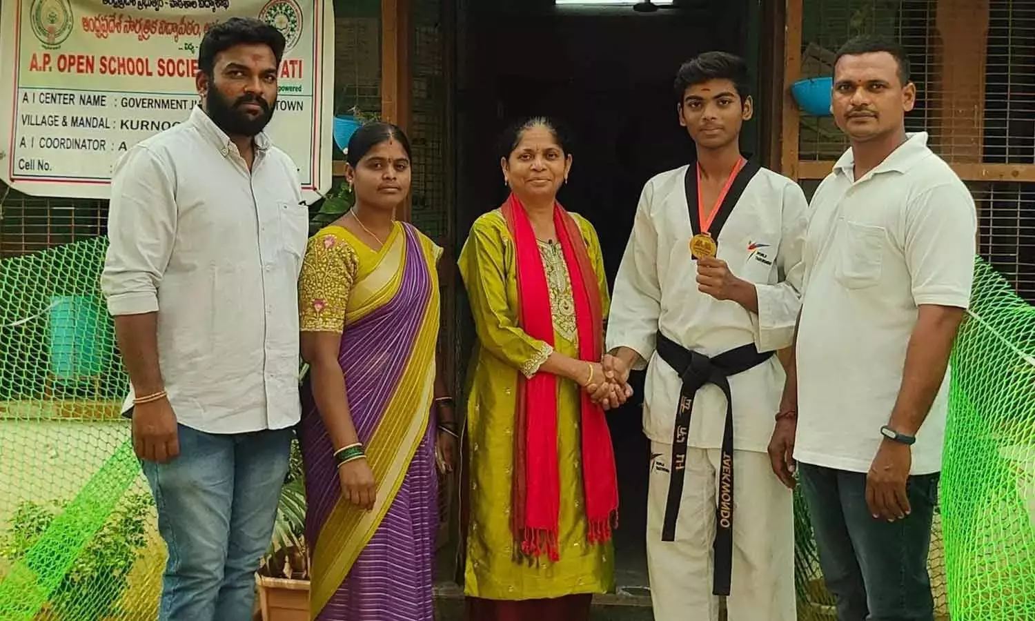 बेस्टा कार्तिक से मिलें: राष्ट्रीय ताइक्वांडो चैंपियनशिप में एपी का प्रतिनिधित्व करने वाला किशोर बेस्टा कार्तिक से मिलें: राष्ट्रीय ताइक्वांडो चैंपियनशिप में एपी का प्रतिनिधित्व करने वाला किशोर