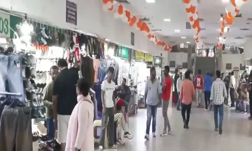दिल्ली में विरोध प्रदर्शनों से कारोबार प्रभावित