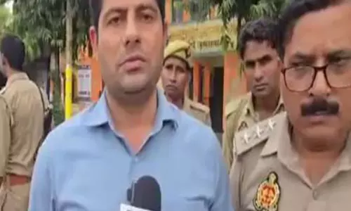 बुलंदशहर में भीषण सड़क हादसा पेड़ से टकराई श्रद्धालुओं से भरी वैन बुलंदशहर में भीषण सड़क हादसा पेड़ से टकराई श्रद्धालुओं से भरी वैन