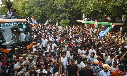 त्योहारी सीजन में कारोबार पर संकट व्यापारियों ने उठाई बड़ी मांग