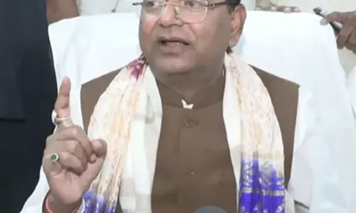 SIR विवाद पर भाजपा अध्यक्ष पंकज चौधरी का कांग्रेस सपा पर बड़ा हमला SIR विवाद पर भाजपा अध्यक्ष पंकज चौधरी का कांग्रेस सपा पर बड़ा हमला