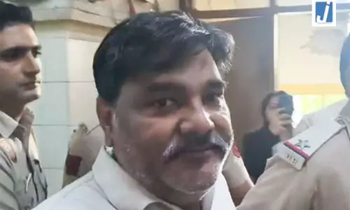दंगों में ताहिर हुसैन को बड़ा झटका, कोर्ट ने सुनाई 2 साल की सजा