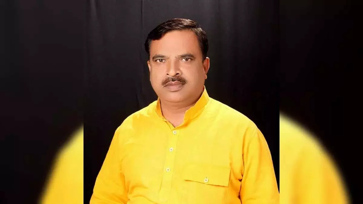 नवरात्र में देवी मंदिरों से अखिलेश ने बनाई दूरी, यह तुष्टिकरण की पराकाष्ठा: प्रकाश पाल नवरात्र में देवी मंदिरों से अखिलेश ने बनाई दूरी, यह तुष्टिकरण की पराकाष्ठा: प्रकाश पाल