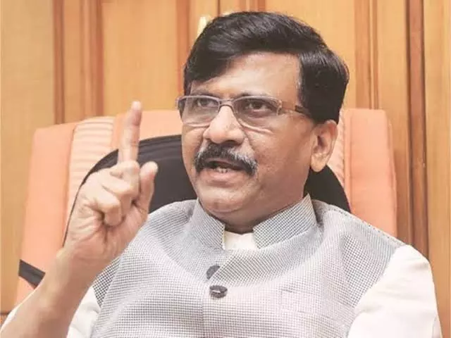 संजय राऊत के खिलाफ भाजपा ने उठाई माफी की मांग संजय राऊत के खिलाफ भाजपा ने उठाई माफी की मांग