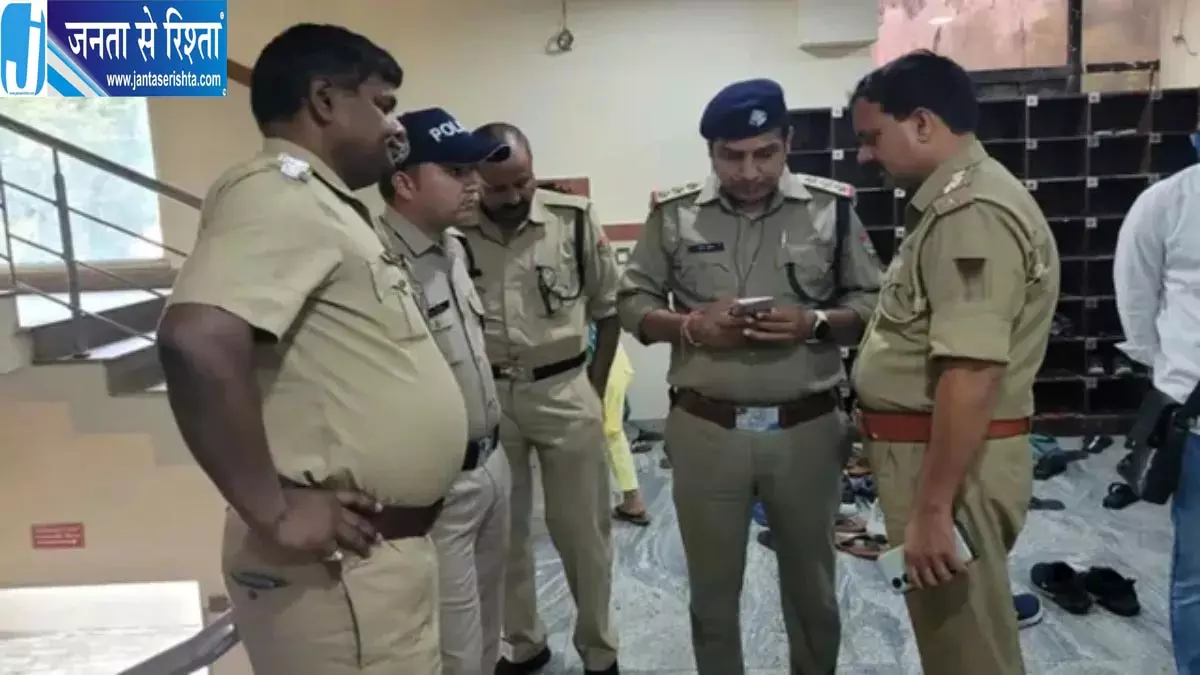 840 करोड़ का चंदा, पार्टी नेताओं पर शिकंजा 840 करोड़ का चंदा, पार्टी नेताओं पर शिकंजा