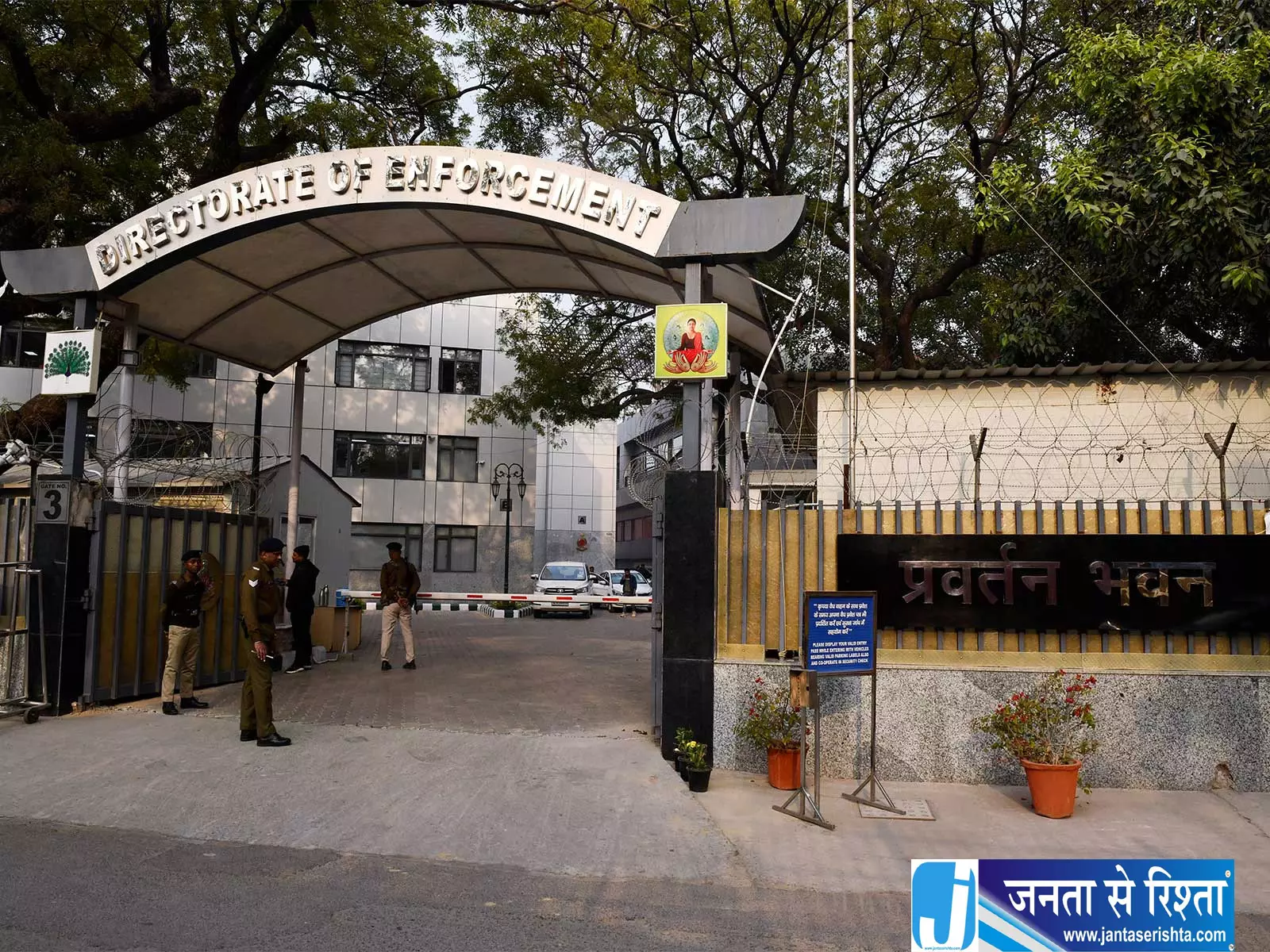 हीरा ग्रुप केस में ED का बड़ा कदम 103 करोड़ की संपत्तियों की रजिस्ट्री पूरी हीरा ग्रुप केस में ED का बड़ा कदम 103 करोड़ की संपत्तियों की रजिस्ट्री पूरी