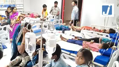 32 बच्चों की अचानक बिगड़ी तबीयत, दूध-केला खाने के बाद उल्टियां 32 बच्चों की अचानक बिगड़ी तबीयत, दूध-केला खाने के बाद उल्टियां