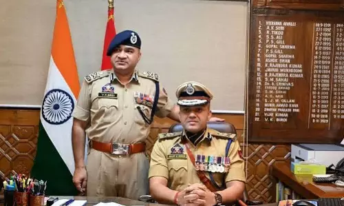 जम्मू-कश्मीर सरकार का बड़ा फैसला, 27 अधिकारियों को मिली नई जिम्मेदारी