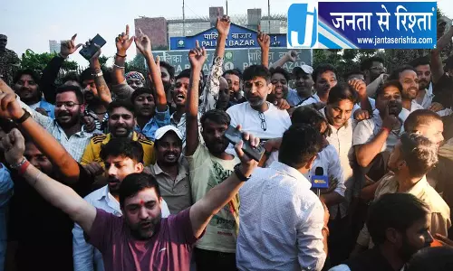 दिल्ली में विरोध प्रदर्शन का असर, कनॉट प्लेस के व्यापारियों की बढ़ी चिंता दिल्ली में विरोध प्रदर्शन का असर, कनॉट प्लेस के व्यापारियों की बढ़ी चिंता