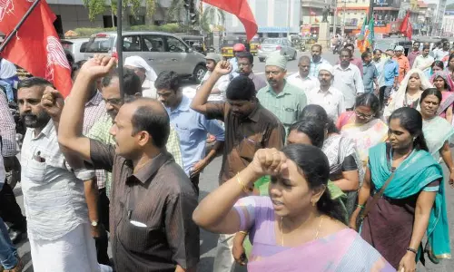Andhra: एनजीओ प्रमुख ने एकेपी में एनजीओ होम खोला Andhra: एनजीओ प्रमुख ने एकेपी में एनजीओ होम खोला