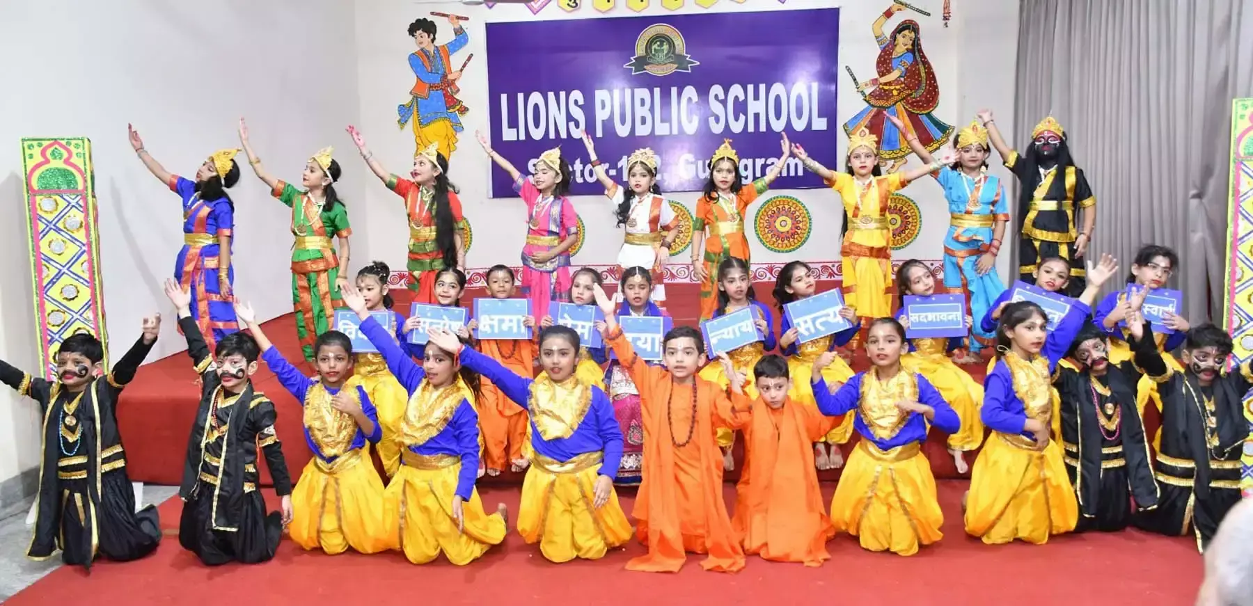 नवरात्रि उत्सव में बच्चों की प्रस्तुतियों ने बढ़ाई कार्यक्रम की रौनक नवरात्रि उत्सव में बच्चों की प्रस्तुतियों ने बढ़ाई कार्यक्रम की रौनक