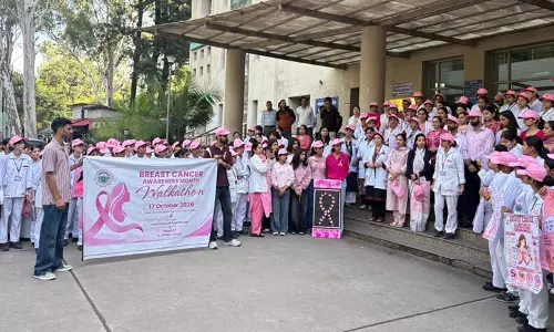 डॉक्टरों और छात्रों ने दिया ‘समय पर जांच, कैंसर पर जीत’ का संदेश