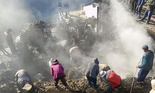 पांगी में भीषण अग्रिकांड, 2 मंजिला मकान राख पांगी में भीषण अग्रिकांड, 2 मंजिला मकान राख