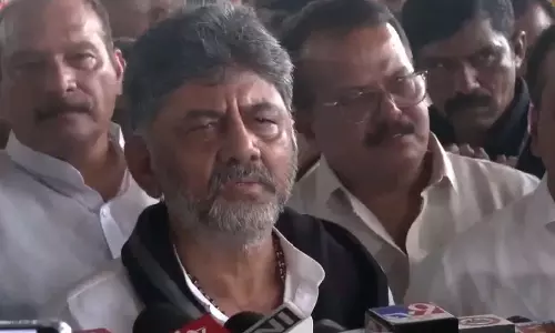कर्नाटक में गन्ना किसानों का आंदोलन तेज CM डीके शिवकुमार जाएंगे बेलगावी