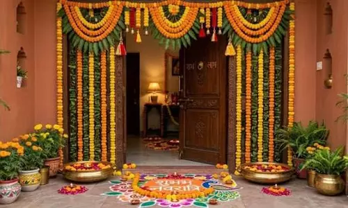 नवरात्रि: मुख्य द्वार पर तोरण लगाने से पहले जरूर करें ये काम