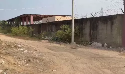 बाल संप्रेक्षण गृह से फिर फरार हुआ अपचारी बालक, जवानों को चकमा देकर भागा बाल संप्रेक्षण गृह से फिर फरार हुआ अपचारी बालक, जवानों को चकमा देकर भागा