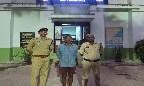 जमीन विवाद में बुजुर्ग के गले पर चाकू से वार, आरोपी 24 घंटे में गिरफ्तार