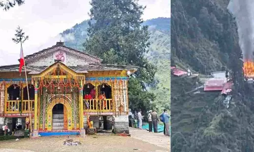 बागेश्वर मंदिर में आग, 4 करोड़ का नुकसान