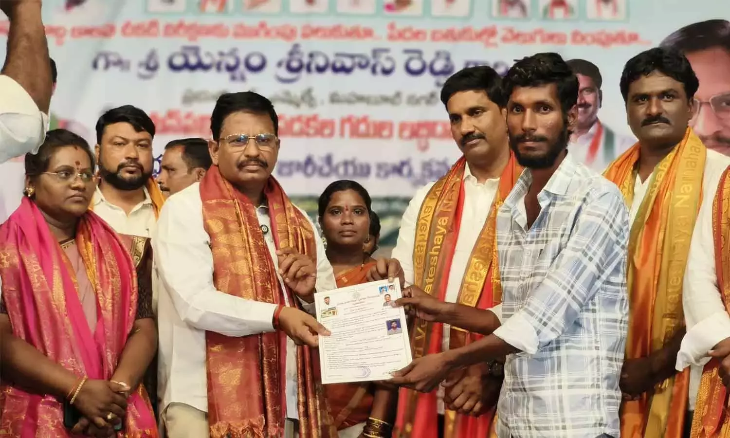 Telangana: येन्नम की पहल से क्रिश्चियनपल्ली आवास समस्या का समाधान हो गया है Telangana: येन्नम की पहल से क्रिश्चियनपल्ली आवास समस्या का समाधान हो गया है
