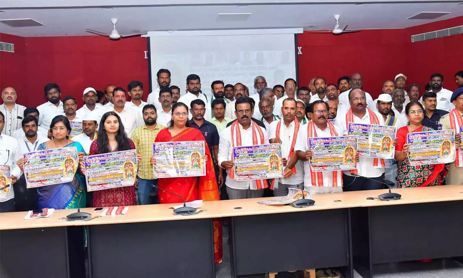 GMR ने कुरुमूर्ति स्वामी ब्रह्मोत्सवम की व्यवस्था की समीक्षा की GMR ने कुरुमूर्ति स्वामी ब्रह्मोत्सवम की व्यवस्था की समीक्षा की