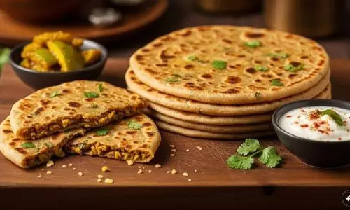 बची दाल से बनाएं क्रिस्पी पराठा, नाश्ते के लिए बेस्ट रेसिपी