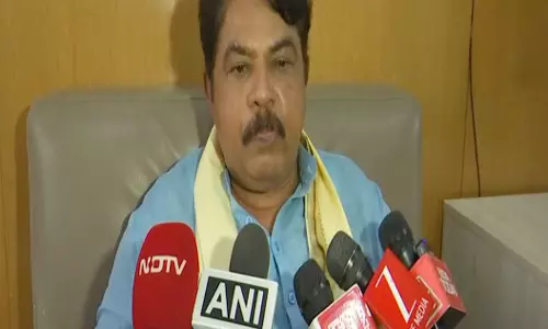 कर्नाटक में गन्ना किसानों के मुद्दे पर सियासत तेज