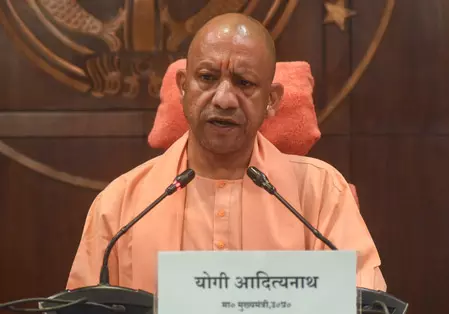 2017 से पहले माफिया-अपराधी थे रक्तबीज, डबल इंजन सरकार ने आसुरी शक्तियों का किया दमन: सीएम योगी 2017 से पहले माफिया-अपराधी थे रक्तबीज, डबल इंजन सरकार ने आसुरी शक्तियों का किया दमन: सीएम योगी