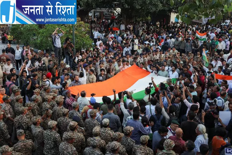 दिल्ली में तिरंगा मार्च के दौरान बड़ा एक्शन, दिपके समेत 150 लोग हिरासत में दिल्ली में तिरंगा मार्च के दौरान बड़ा एक्शन, दिपके समेत 150 लोग हिरासत में