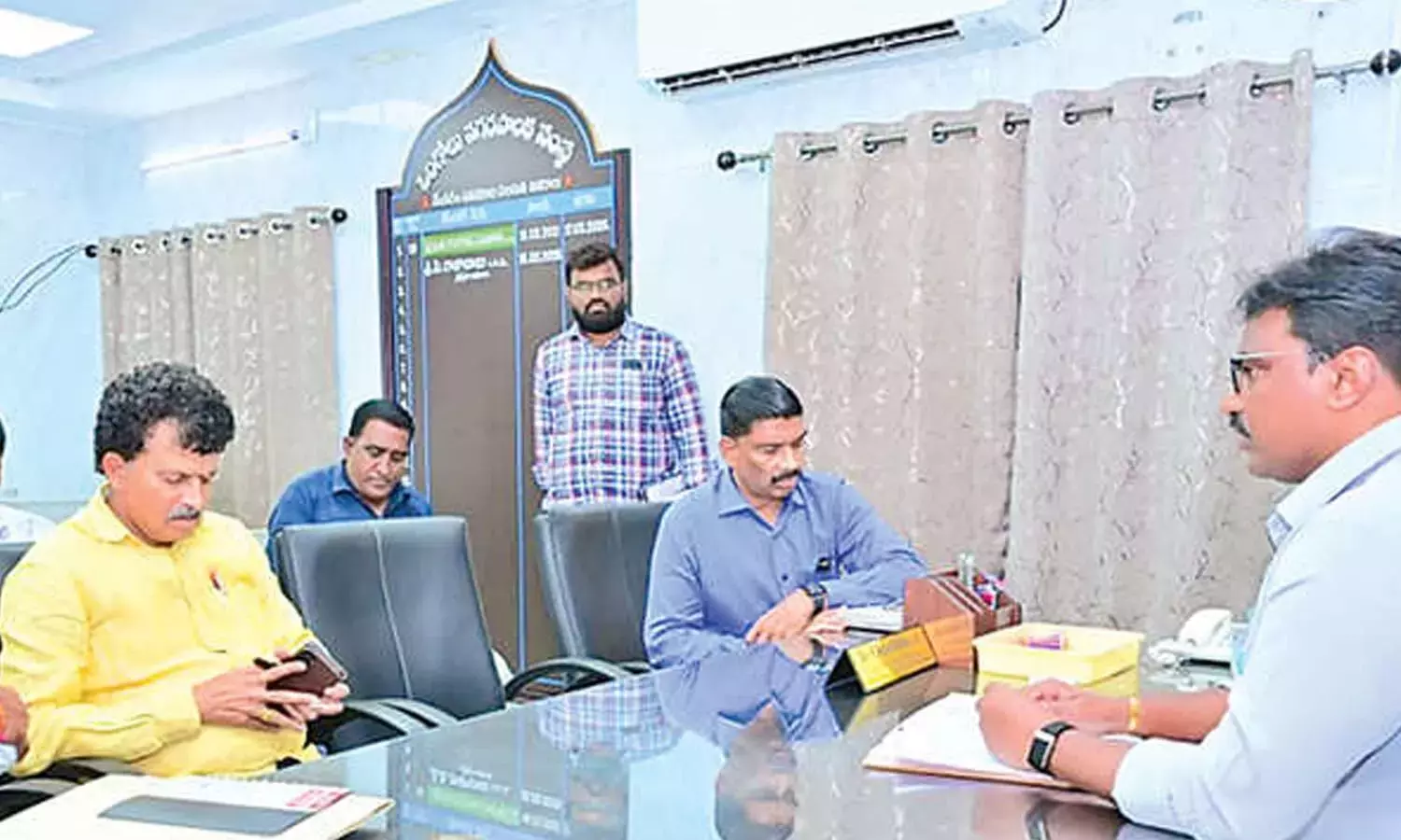 Andhra: नामांकन प्रक्रिया की समीक्षा की गयी Andhra: नामांकन प्रक्रिया की समीक्षा की गयी