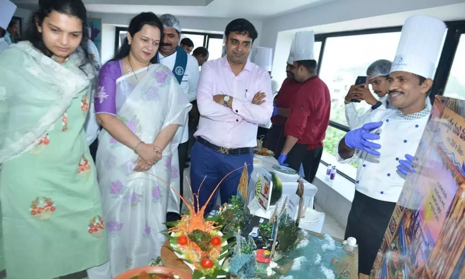 Andhra: फ्लेवर्स ऑफ विजाग-स्टार शेफ चैलेंज 2026 विशिष्ट तटीय व्यंजन पेश करता है Andhra: फ्लेवर्स ऑफ विजाग-स्टार शेफ चैलेंज 2026 विशिष्ट तटीय व्यंजन पेश करता है