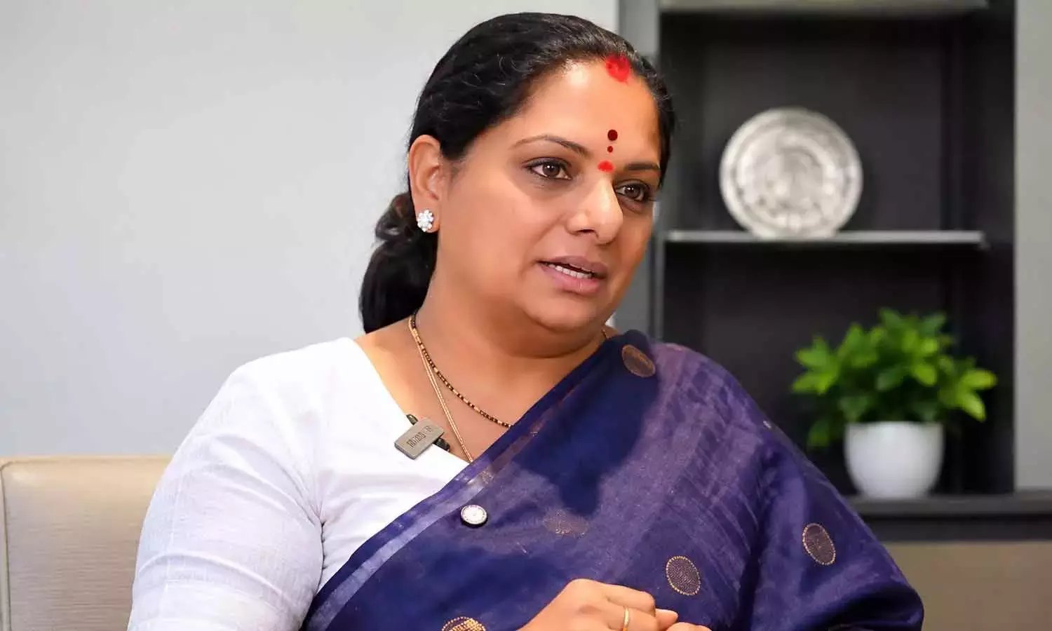 Telangana: कविता ने सूखे की भविष्यवाणी करने में विफलता के लिए रेवंत की आलोचना की Telangana: कविता ने सूखे की भविष्यवाणी करने में विफलता के लिए रेवंत की आलोचना की
