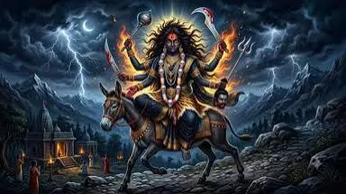 मां कालरात्रि पूजा: जानें विधि, भोग, कथा, मंत्र और शुभ रंग मां कालरात्रि पूजा: जानें विधि, भोग, कथा, मंत्र और शुभ रंग