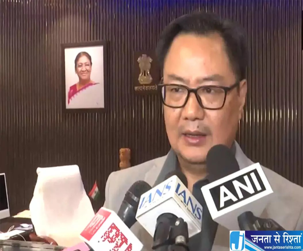 भारत बांग्लादेश नहीं है किरेन रिजिजू का विपक्ष पर तीखा हमला भारत बांग्लादेश नहीं है किरेन रिजिजू का विपक्ष पर तीखा हमला