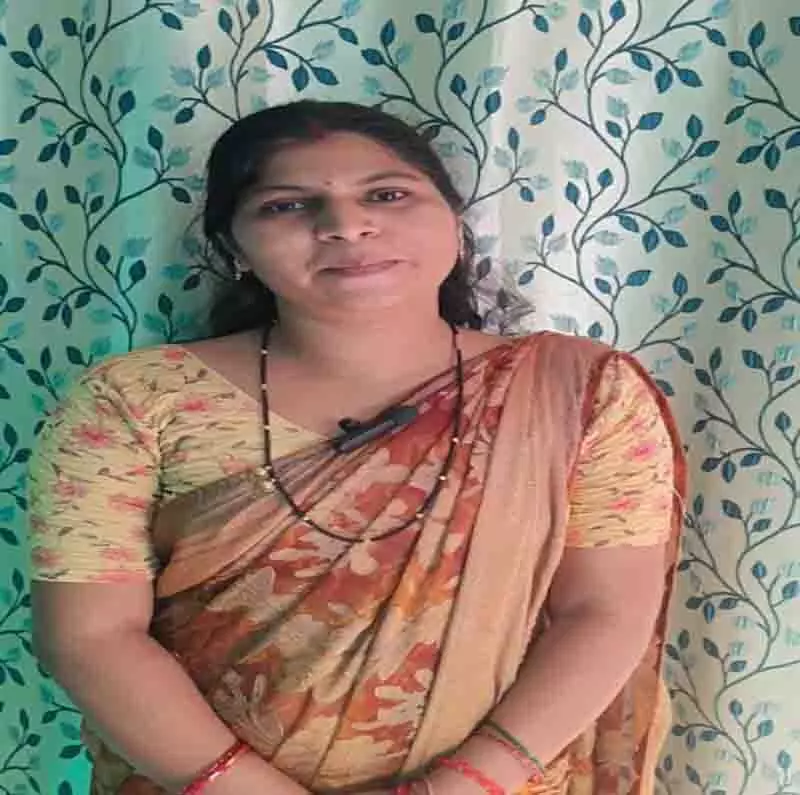 स्व-सहायता समूह से जुड़कर आत्मनिर्भर बनीं: सोनिया साहू स्व-सहायता समूह से जुड़कर आत्मनिर्भर बनीं: सोनिया साहू