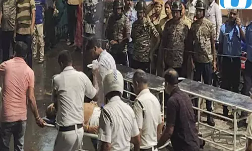 कोलकाता भगदड़ में मां को खोने वाले बेटे ने बयां किया खौफनाक मंजर