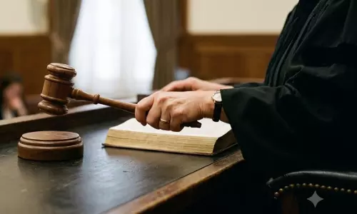 महिला जज से 30 लाख दहेज की मांग, मर्चेंट नेवी इंजीनियर पति और ससुराल वालों पर FIR महिला जज से 30 लाख दहेज की मांग, मर्चेंट नेवी इंजीनियर पति और ससुराल वालों पर FIR