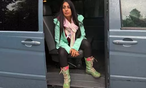 कश्मीरा शाह ने शुरू किया दूसरा डायरेक्शनल प्रोजेक्ट, बोलीं- सपना सच होते देख गर्व महसूस हो रहा कश्मीरा शाह ने शुरू किया दूसरा डायरेक्शनल प्रोजेक्ट, बोलीं- सपना सच होते देख गर्व महसूस हो रहा