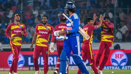 हार्दिक पांड्या के विकल्प पर बोले सुनील गावस्कर हार्दिक पांड्या के विकल्प पर बोले सुनील गावस्कर