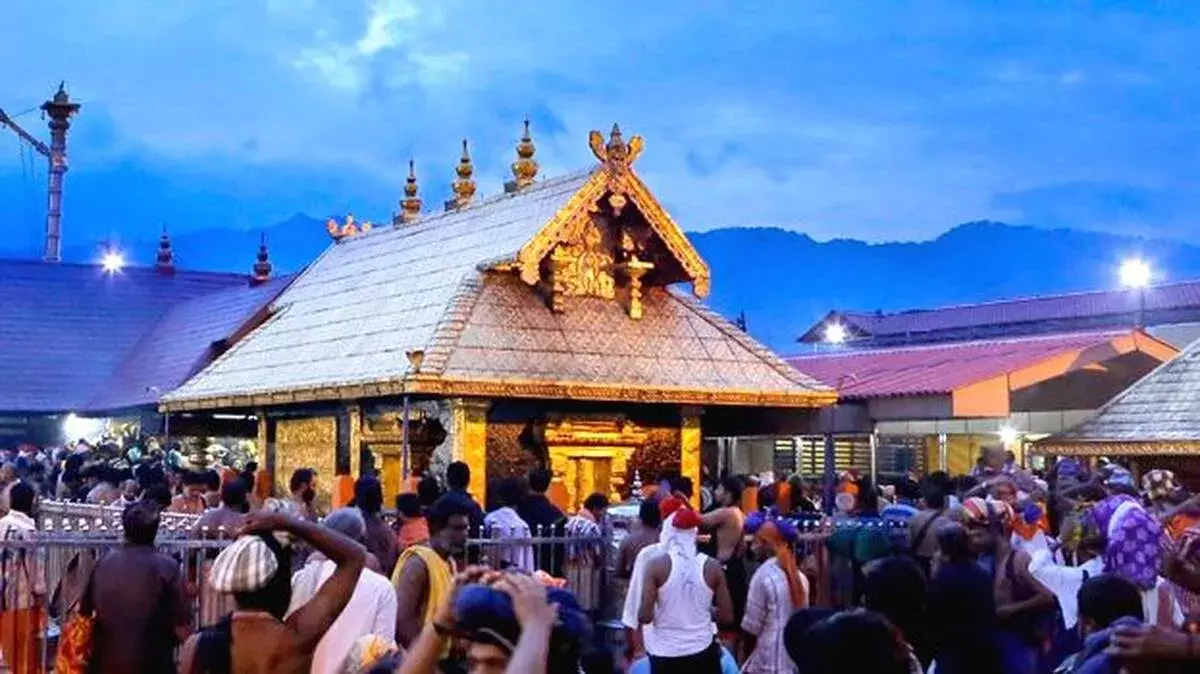 बड़े पैमाने पर तबादले: स्थानीय निकायों का काम प्रभावित बड़े पैमाने पर तबादले: स्थानीय निकायों का काम प्रभावित