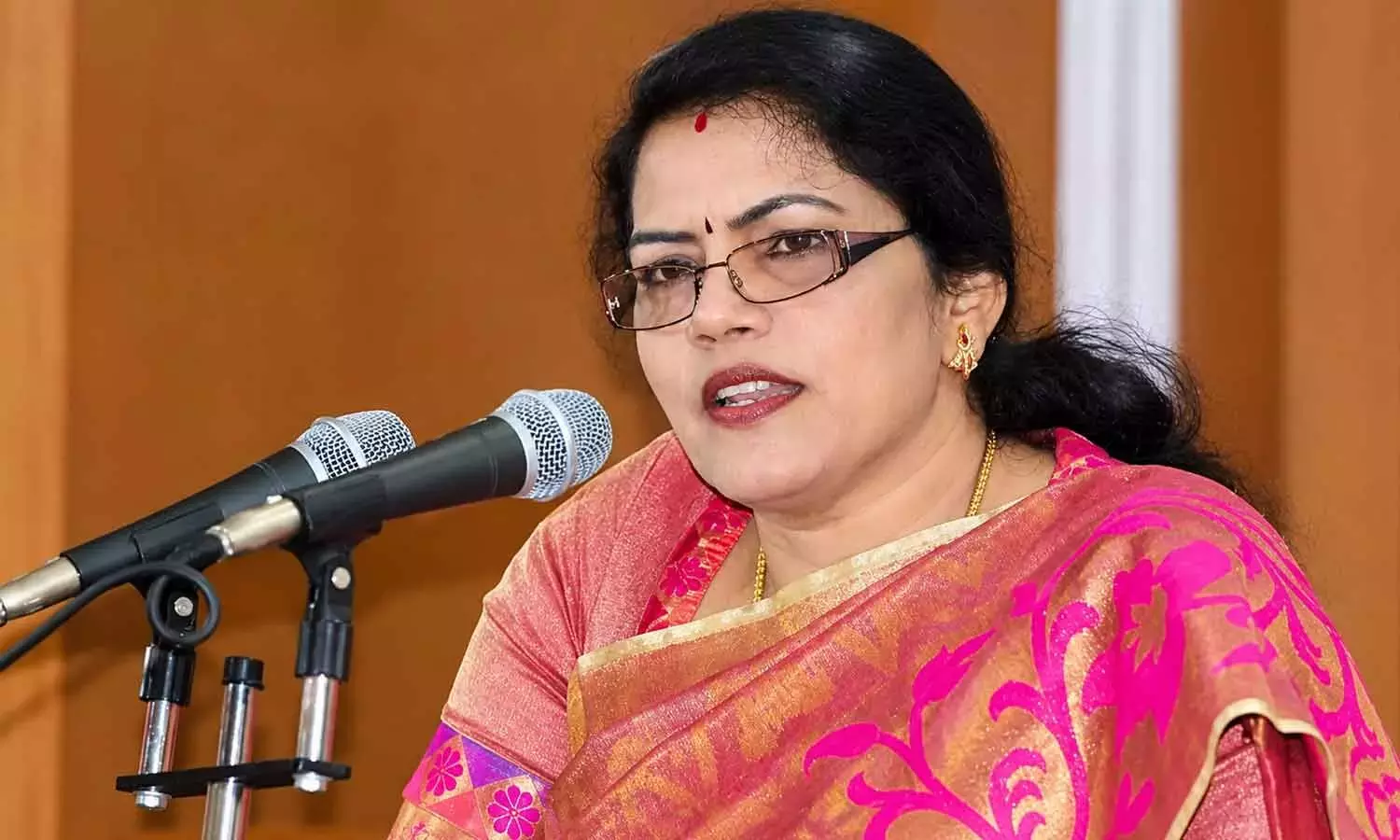 Andhra: एनडीए सरकार ने लोगों का विश्वास खो दिया: किल्ली कृपारानी Andhra: एनडीए सरकार ने लोगों का विश्वास खो दिया: किल्ली कृपारानी