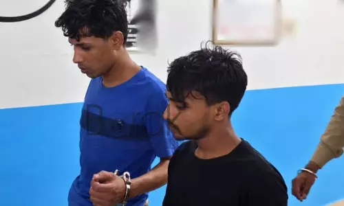 असम पुलिस की कार्रवाई: बराक नदी से पकड़े गए 2 बांग्लादेशी नागरिक असम पुलिस की कार्रवाई: बराक नदी से पकड़े गए 2 बांग्लादेशी नागरिक