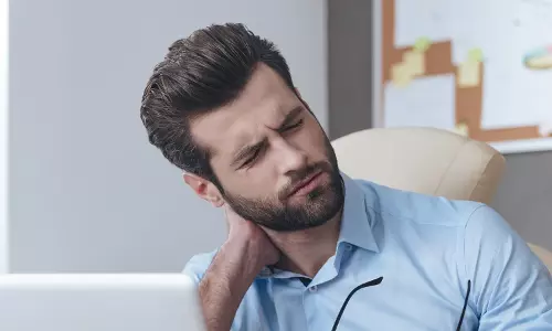 गर्दन दर्द दूर करने के लिए करें ये एक्सरसाइज