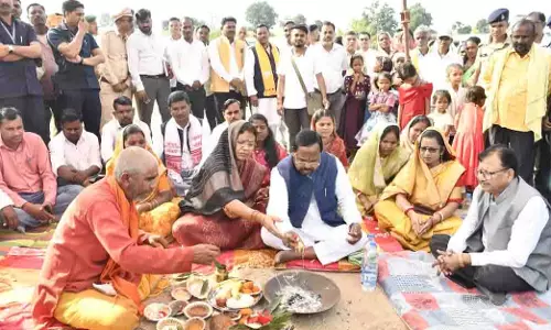 महाअष्टमी पर चलगली क्षेत्र को मंत्री रामविचार नेताम का बड़ी सौगात महाअष्टमी पर चलगली क्षेत्र को मंत्री रामविचार नेताम का बड़ी सौगात