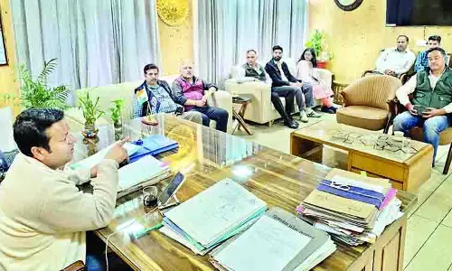 रोहड़ू में चार और पांच नवंबर को सजेंगे पटाखा बाजार रोहड़ू में चार और पांच नवंबर को सजेंगे पटाखा बाजार