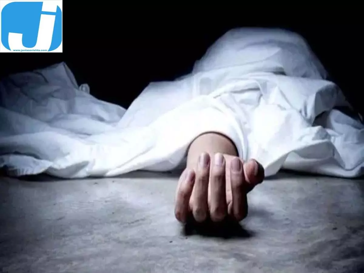 जहर या दवा का ओवरडोज? नोएडा में परिवार की मौत पर उठे सवाल जहर या दवा का ओवरडोज? नोएडा में परिवार की मौत पर उठे सवाल