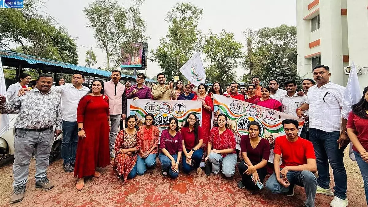 इंदौर में वन नेशन, वन एसोसिएशन अभियान को मिला समर्थन, विधायक गोलू शुक्ला ने दिखाई हरी झंडी इंदौर में वन नेशन, वन एसोसिएशन अभियान को मिला समर्थन, विधायक गोलू शुक्ला ने दिखाई हरी झंडी