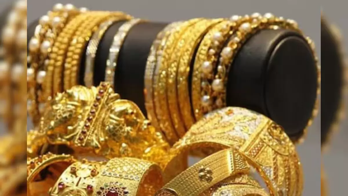 सोने-चांदी की कीमतों में बड़ी गिरावट सोने-चांदी की कीमतों में बड़ी गिरावट
