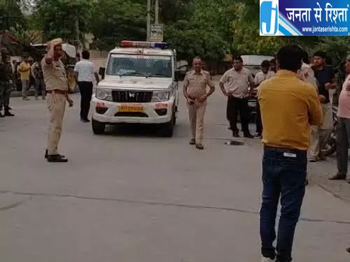 अलवर में दर्दनाक घटना, मां ने दो बच्चों को मारकर खुद की जान ली अलवर में दर्दनाक घटना, मां ने दो बच्चों को मारकर खुद की जान ली