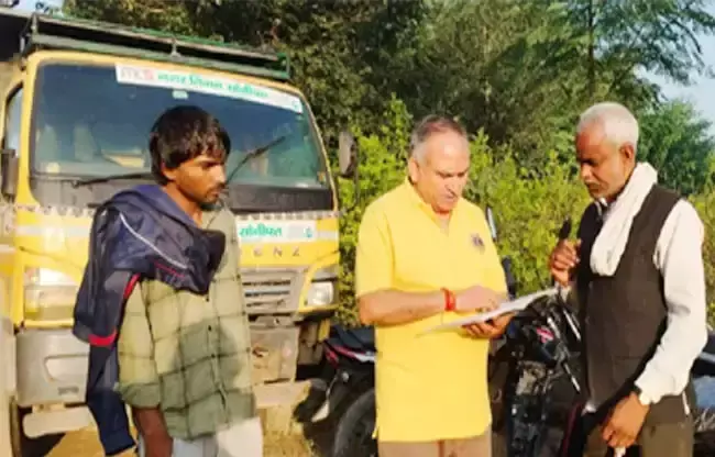 कूड़ा उठाने वाली 15 गाड़ियों पर सवाल, मेयर ने लगाई फटकार